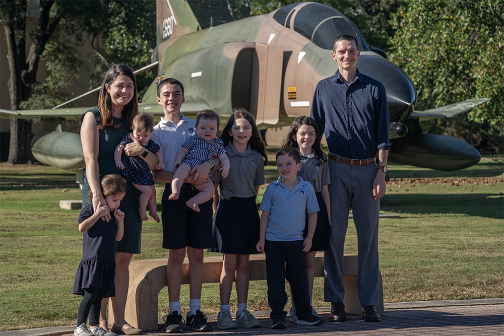 Governor Ivey Introduces a CHOOSE Act Family: Meet the Walkers